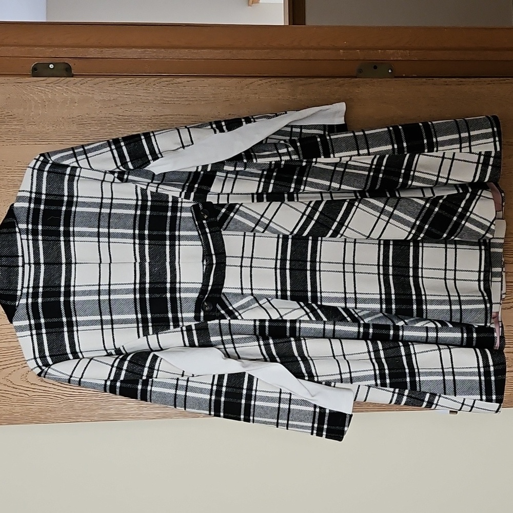 Black and White Plaid Women's Coat - Picture 6 of 8
